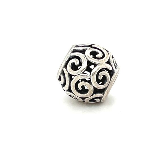 Pandora Round Scroll Charm - Picture 1 of 3